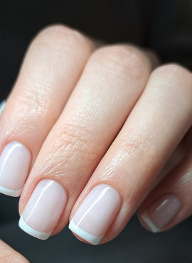 ​Manicure hybrydowy