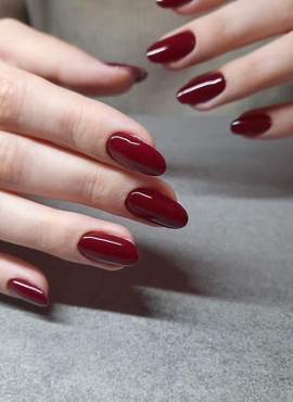 ​Manicure hybrydowy